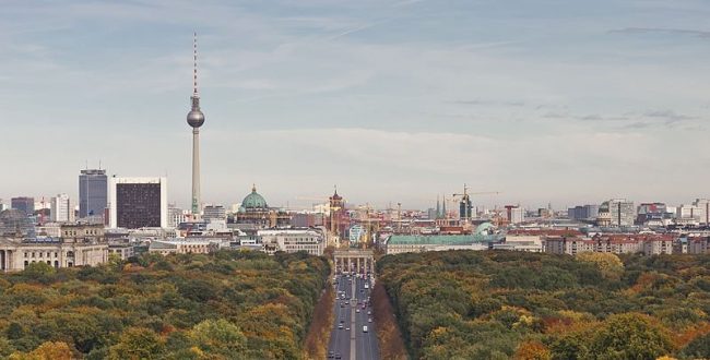 800px-Siegessaeule_Aussicht_10-13_img4_Tiergarten